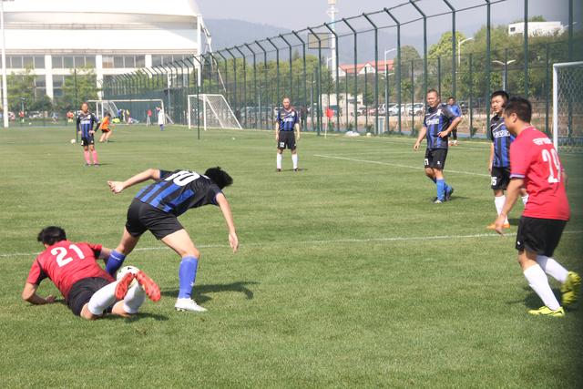 慢镜头：国米关注博洛尼亚前锋卡斯特罗